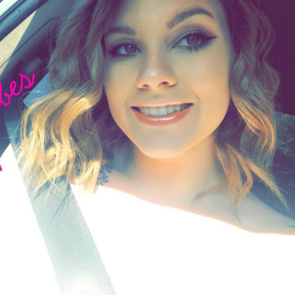 Meet your Posher, Cristina